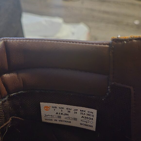 Timberland boots - Picture 2 of 3